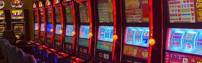 uang11 slot online game populer RTP tinggi Indonesia